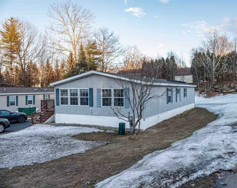 15 Lilac Drive Rochester NH 03867