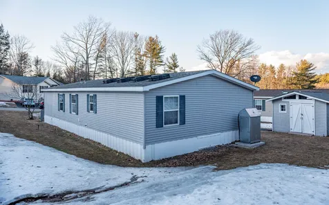 15 Lilac Drive Rochester NH 03867