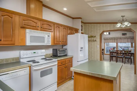 15 Lilac Drive Rochester NH 03867