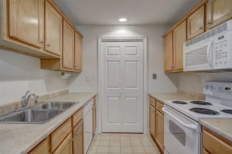59 Cluff Road Salem NH 03079