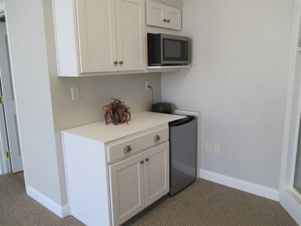 64 Lafayette Road North Hampton NH 03862