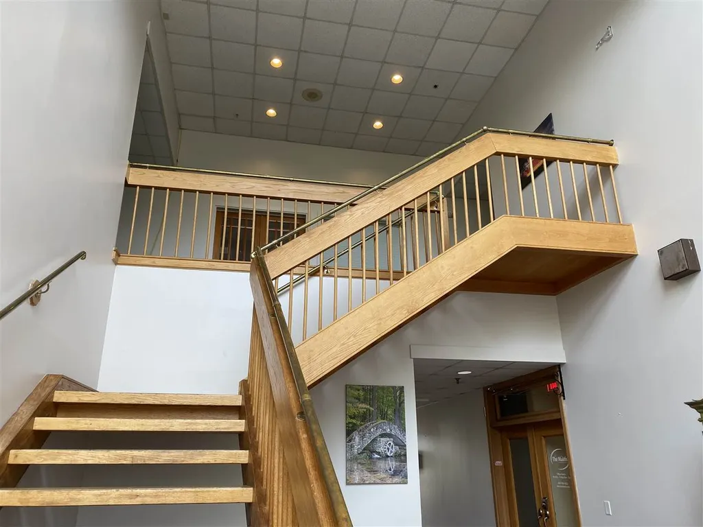 64 Lafayette Road North Hampton NH 03862