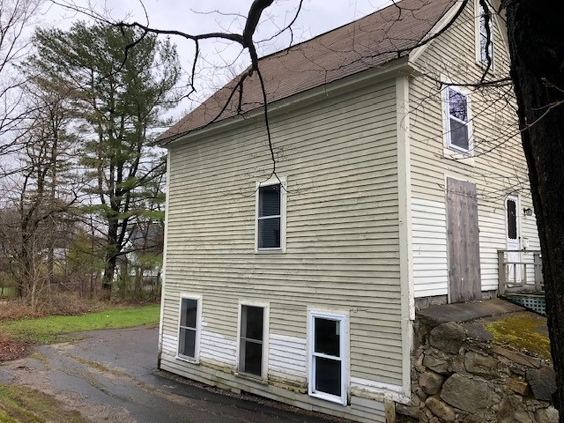 31 Valley Street Keene NH 03431