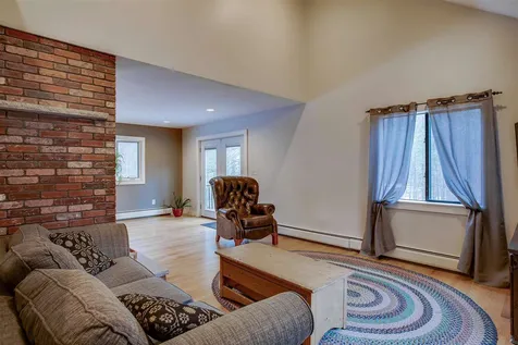 26 Windsor Boulevard Londonderry NH 03053