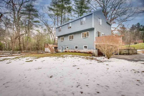 26 Windsor Boulevard Londonderry NH 03053