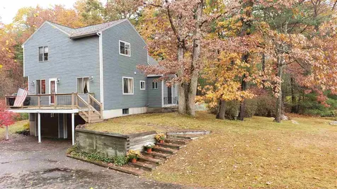 26 Windsor Boulevard Londonderry NH 03053