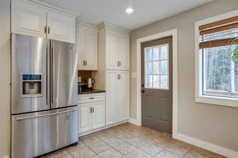 26 Windsor Boulevard Londonderry NH 03053