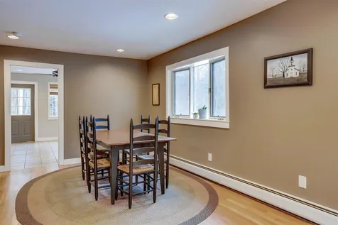 26 Windsor Boulevard Londonderry NH 03053