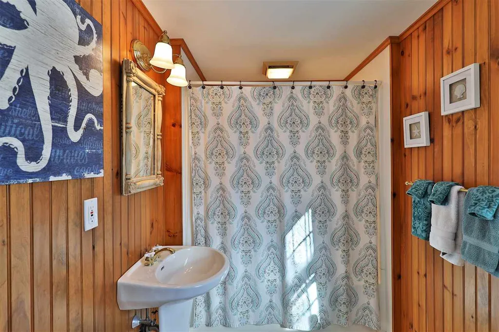796 Landgrove Road Londonderry VT 05148
