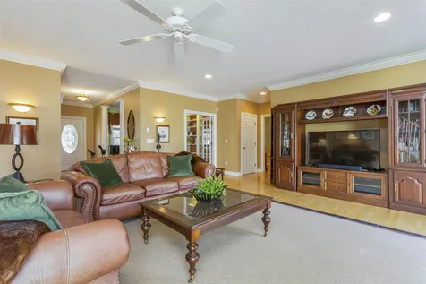 9 Oakmont Drive Concord NH 03301