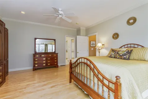 9 Oakmont Drive Concord NH 03301