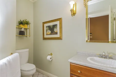 9 Oakmont Drive Concord NH 03301