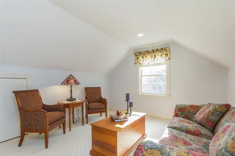 9 Oakmont Drive Concord NH 03301