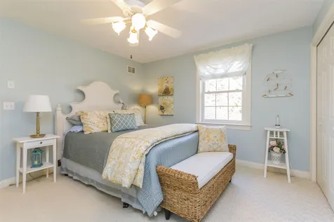 9 Oakmont Drive Concord NH 03301