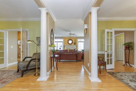 9 Oakmont Drive Concord NH 03301