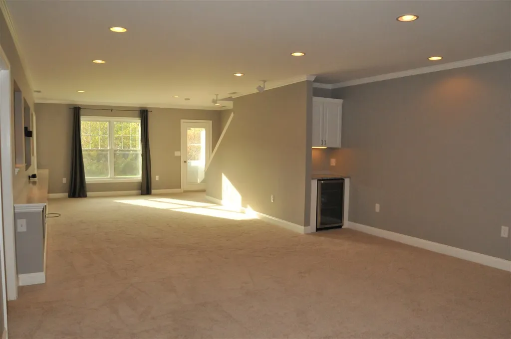 36 Beals Road Bedford NH 03110