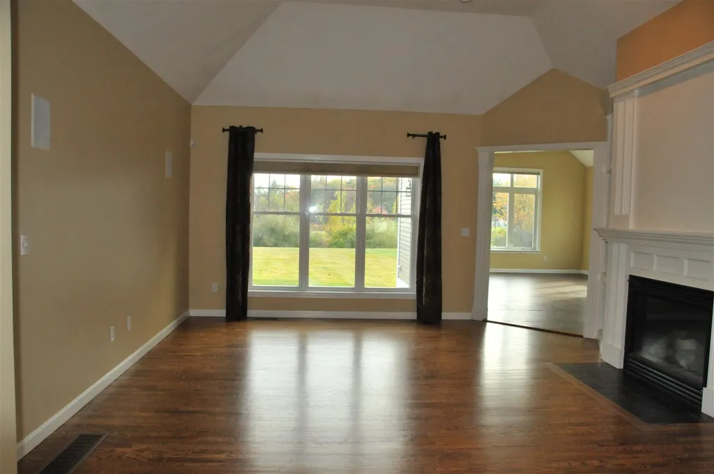 36 Beals Road Bedford NH 03110