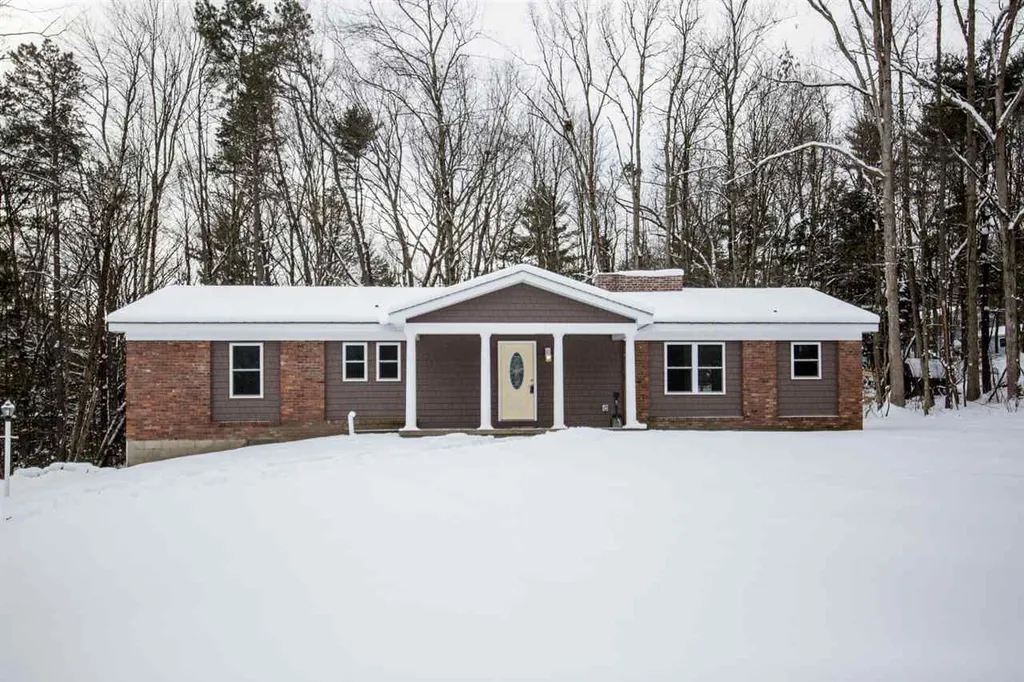 7 Ridge Road Essex VT 05452