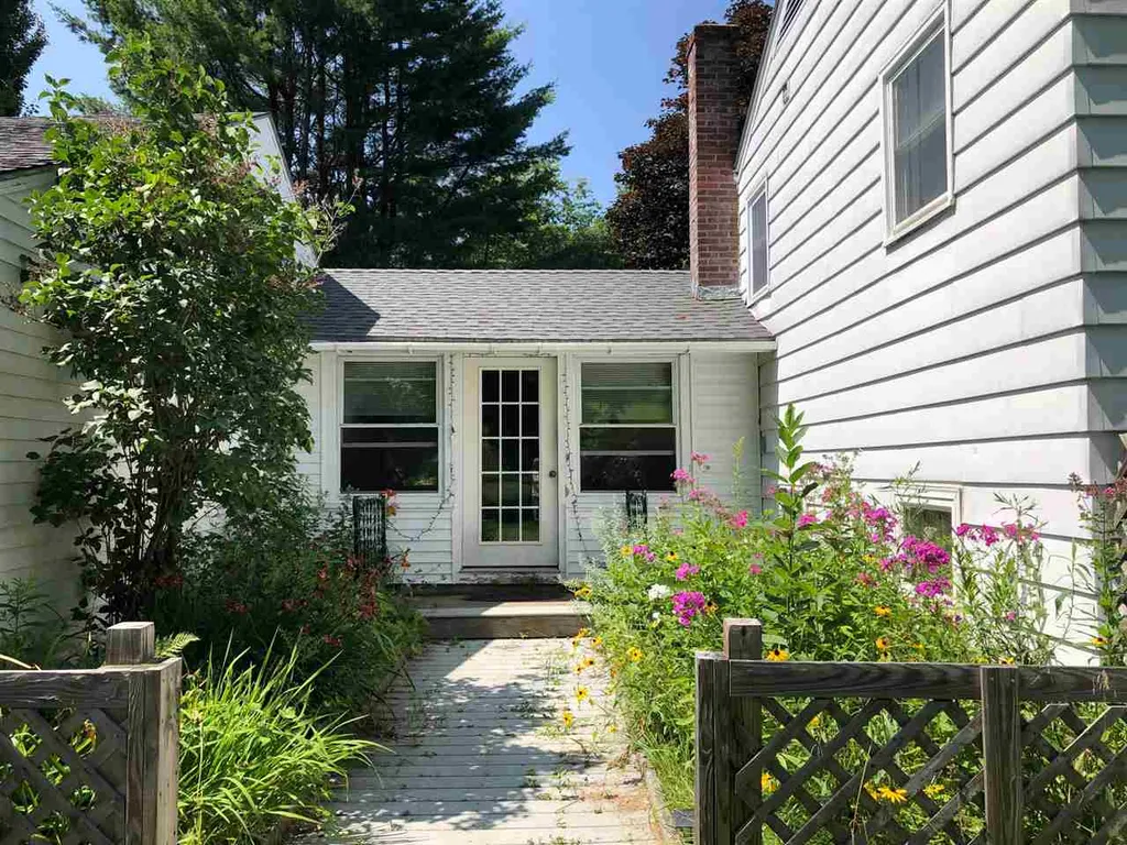 311 Hanover Street Claremont NH 03743