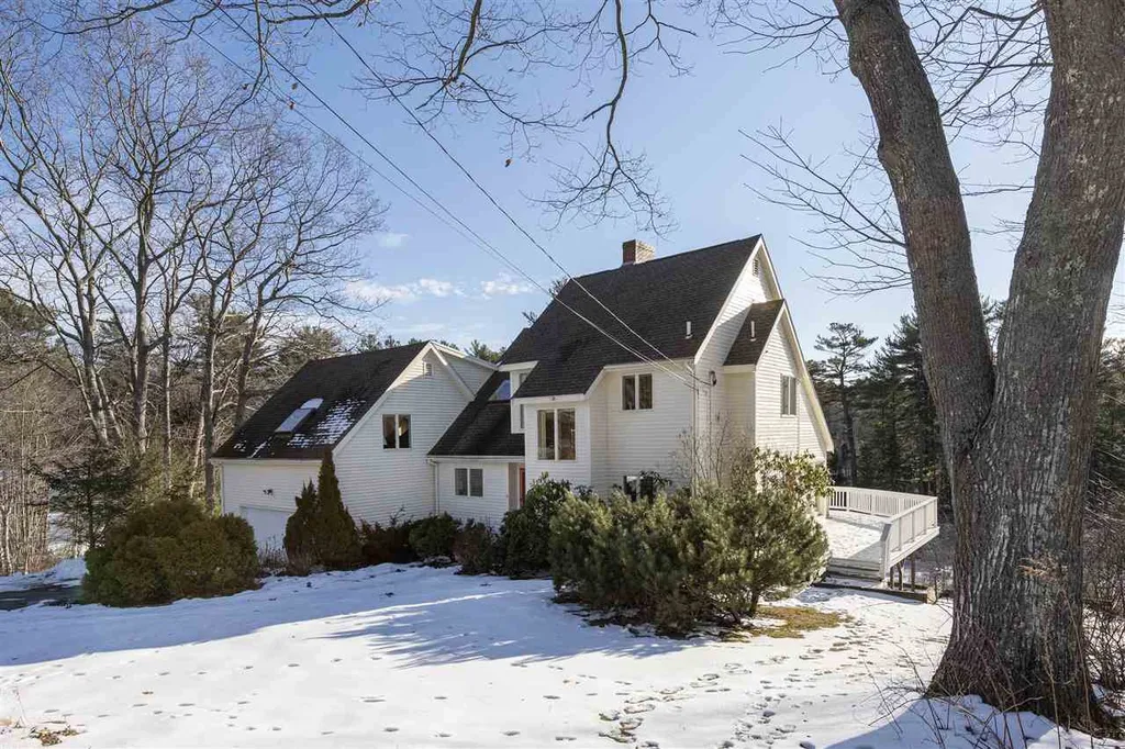 10 Wheelhouse Way Kittery ME 03905