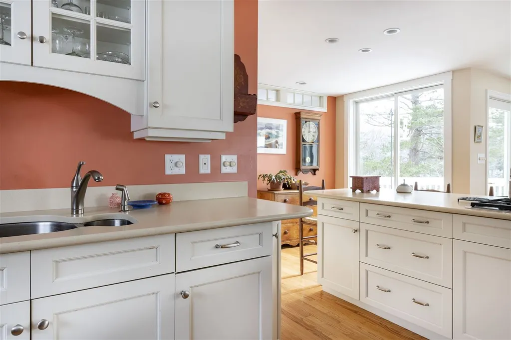 10 Wheelhouse Way Kittery ME 03905