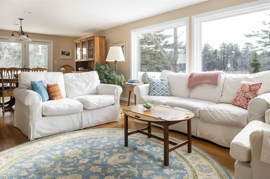 10 Wheelhouse Way Kittery ME 03905