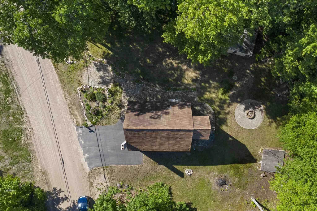 20 Fox Road Middleton NH 03887