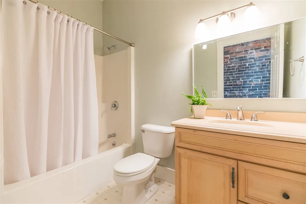 12 Ladd Street Portsmouth NH 03801