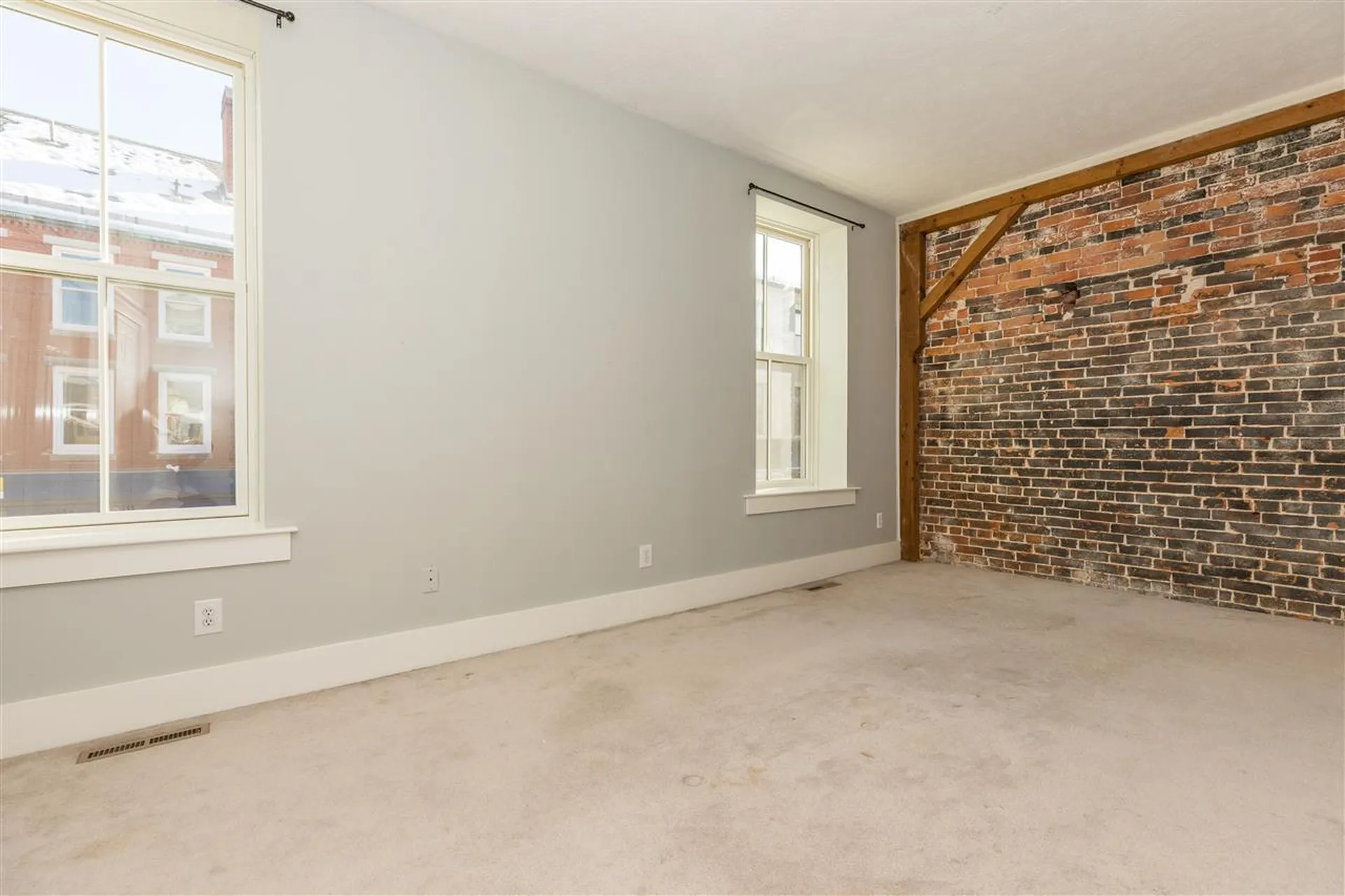 12 Ladd Street Portsmouth NH 03801