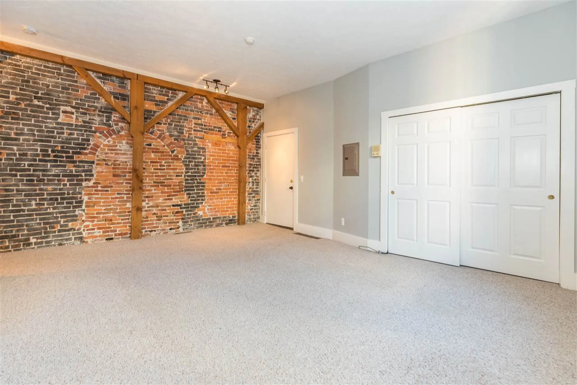 12 Ladd Street Portsmouth NH 03801