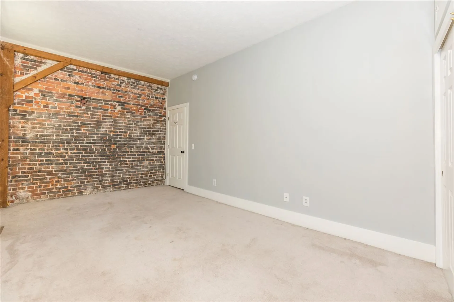 12 Ladd Street Portsmouth NH 03801