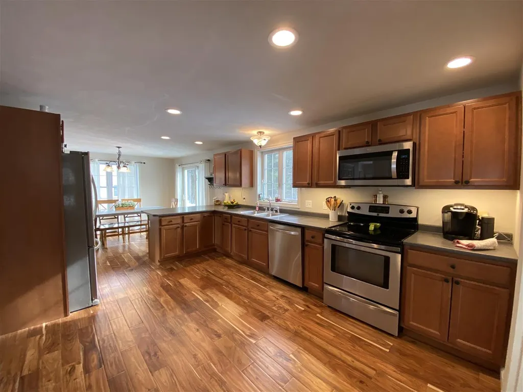 42 Taylor Road Dover NH 03820