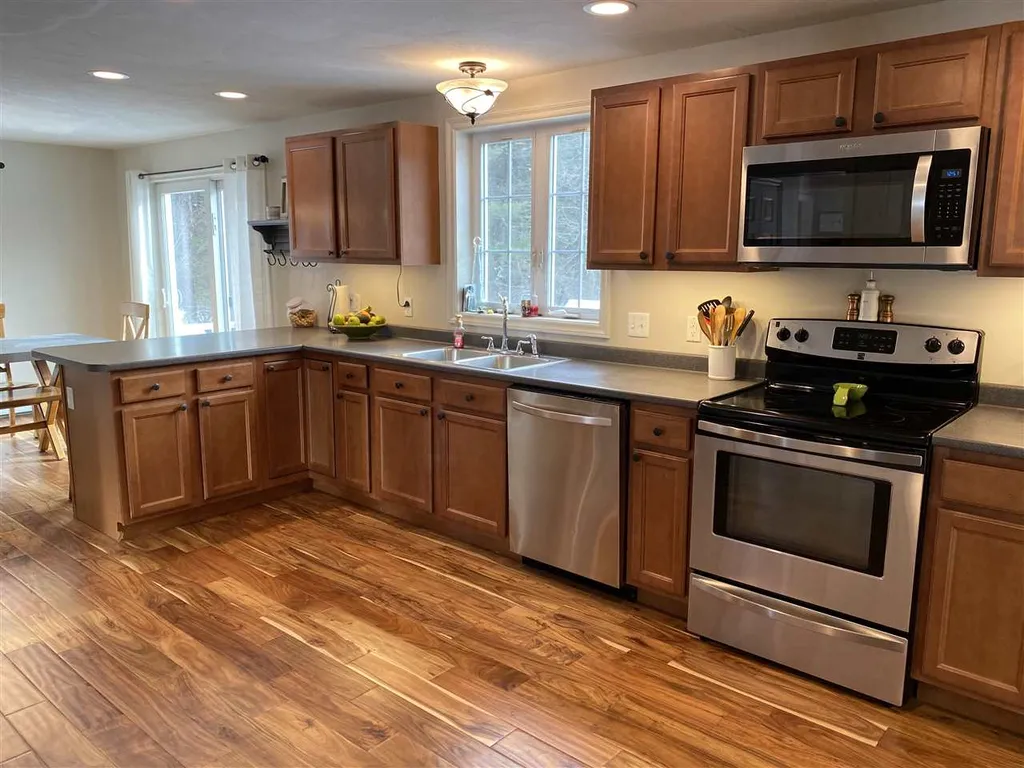 42 Taylor Road Dover NH 03820