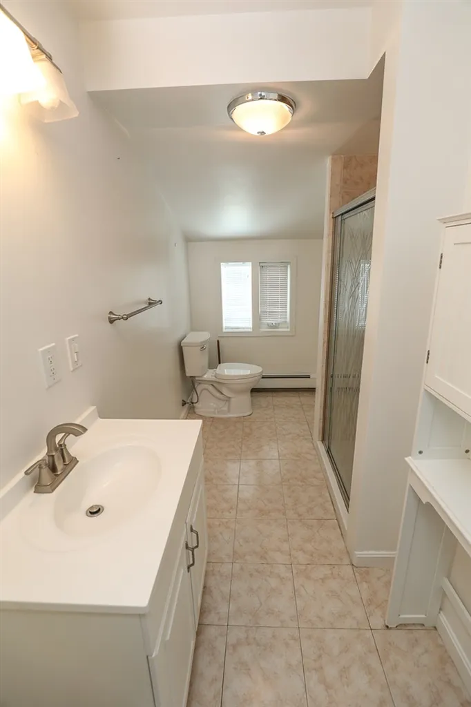 11 Jensen Street Nashua NH 03062