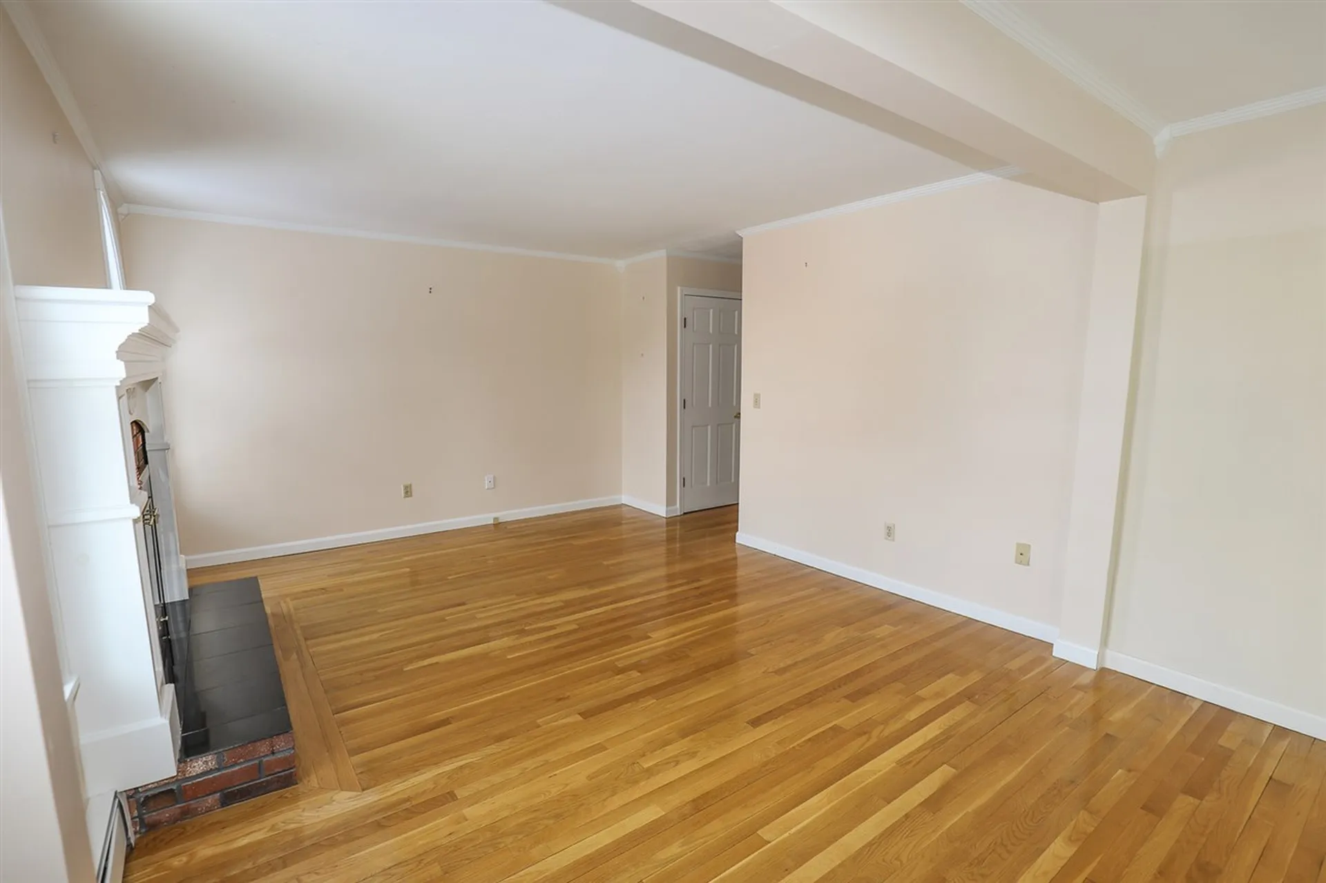 11 Jensen Street Nashua NH 03062