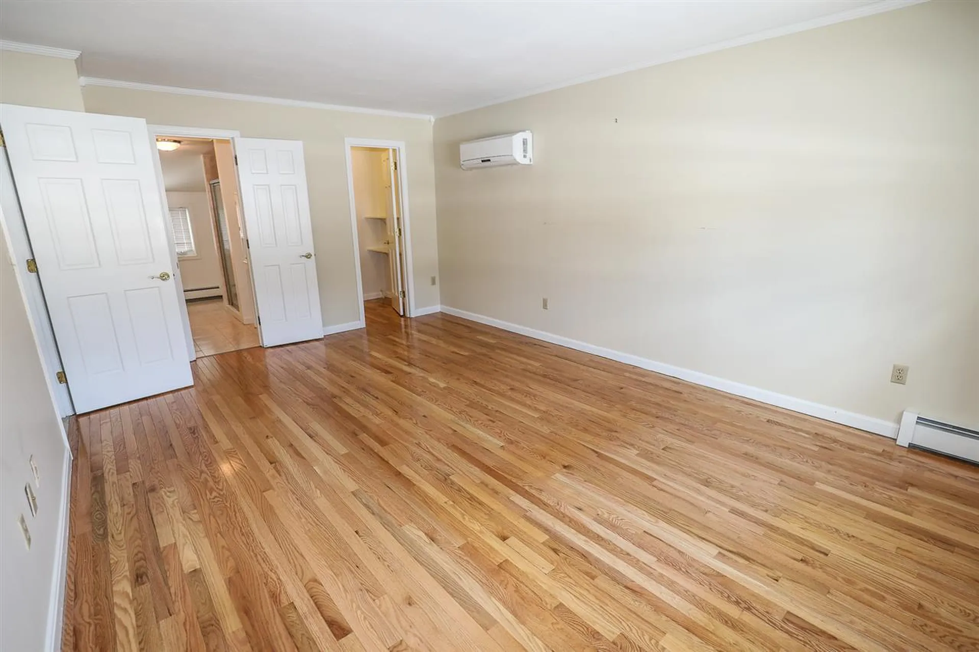11 Jensen Street Nashua NH 03062
