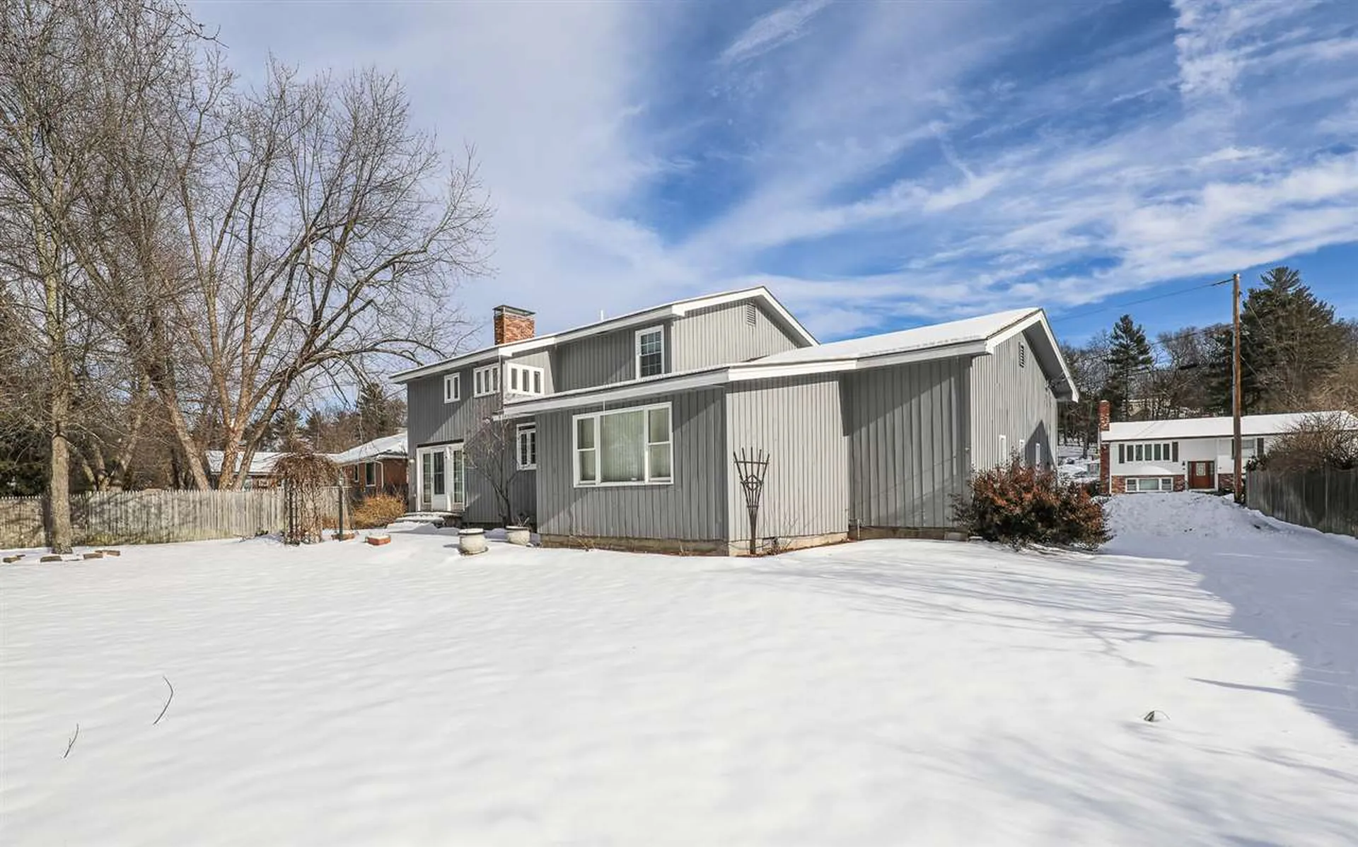 11 Jensen Street Nashua NH 03062