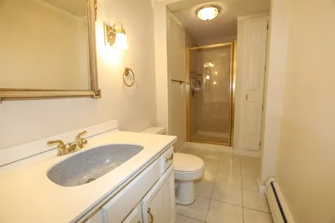 11 Jensen Street Nashua NH 03062