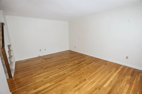 11 Jensen Street Nashua NH 03062