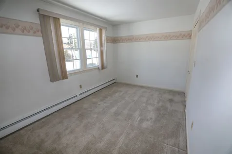 11 Jensen Street Nashua NH 03062