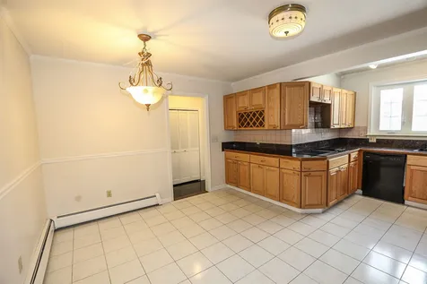 11 Jensen Street Nashua NH 03062