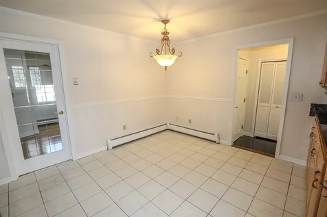 11 Jensen Street Nashua NH 03062