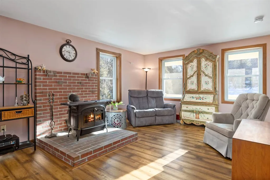 8 Locke Hill Lane Barrington NH 03825