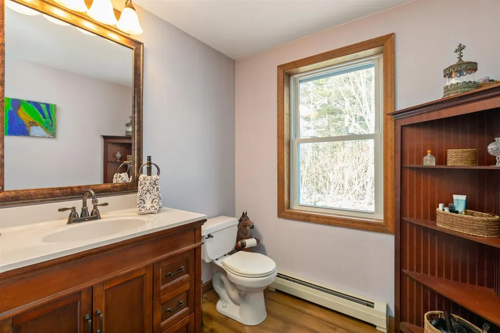 8 Locke Hill Lane Barrington NH 03825