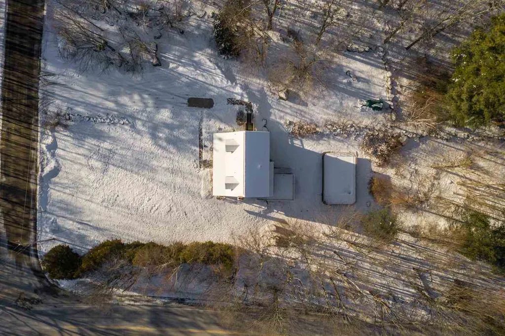8 Locke Hill Lane Barrington NH 03825