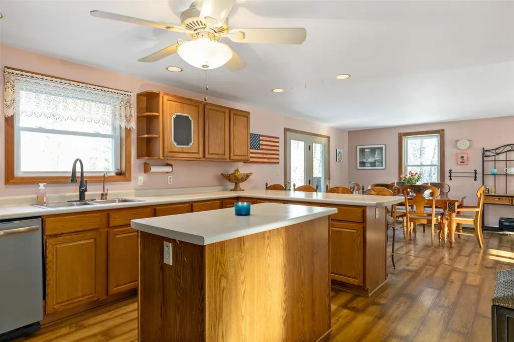 8 Locke Hill Lane Barrington NH 03825