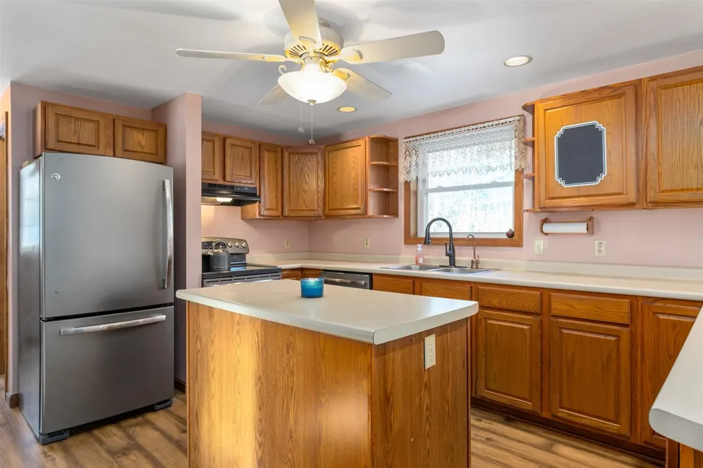 8 Locke Hill Lane Barrington NH 03825