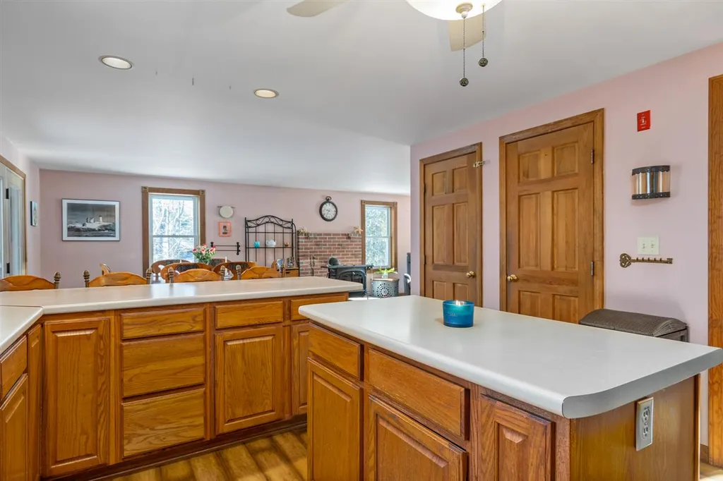 8 Locke Hill Lane Barrington NH 03825
