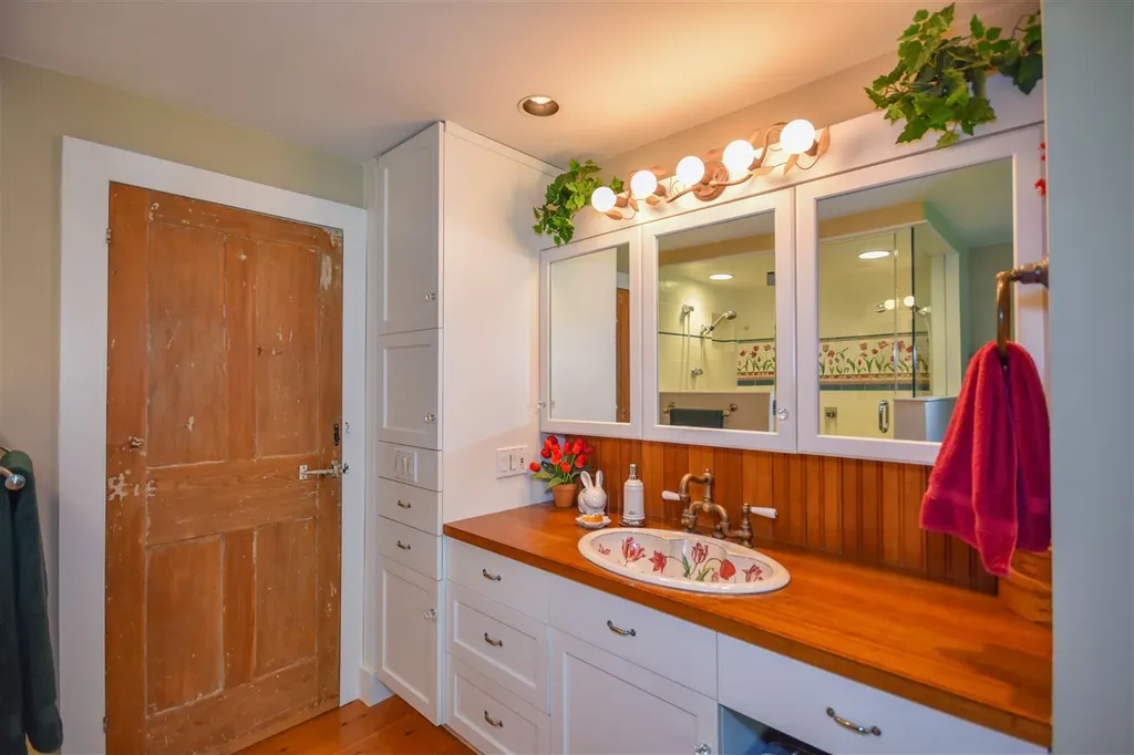 90 Ridge Road New Durham NH 03855