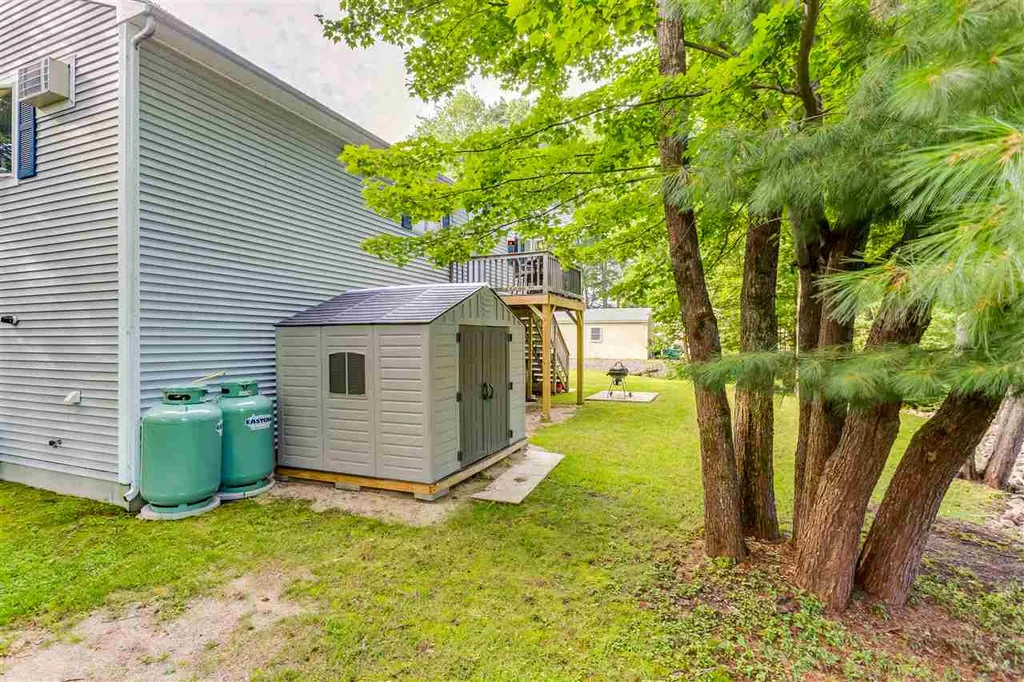 121 Depot Road Wells ME 04090